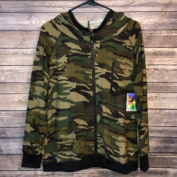 LA Winner Plus Tops - Camouflage hoodie zip up